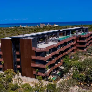 Seascape Near The With A Sea-view Rooftop And Infinity Pool Apartment Tulum